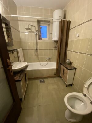 Na prodaju Moderna spratna kuća 200 m² na placu 530 m² | Nov