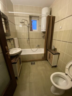 Na prodaju Moderna spratna kuća 200 m² na placu 530 m² | Nov