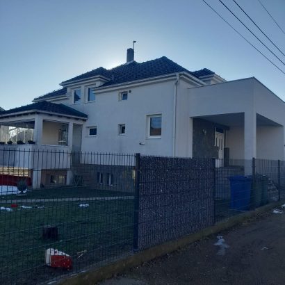 Prodajem kucu u najlepsem delu Surcina